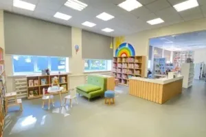 В Бийске после ремонта открылась библиотека в стиле избы-читальни