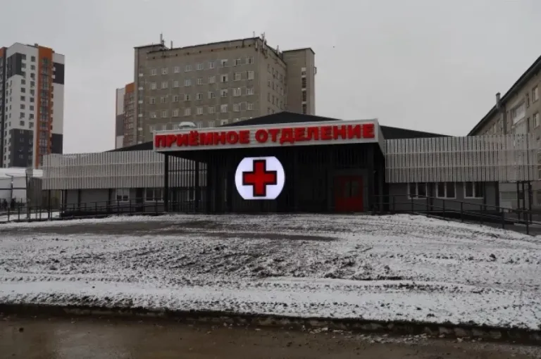 В Барнауле достроили приёмное отделение БСМП №2